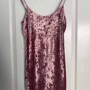 velvet body on dress🤍